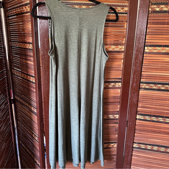 🌟3/$20🌟 Old Navy knit swing dress - Picture 2 of 5